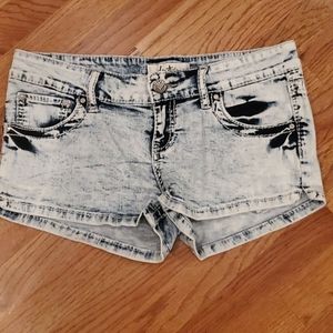 Daytrip brand shorts